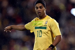 【澳客官方网】内维尔犀利点评引热议，乌加特能力遭质疑，阿莫林为何仍青睐芒特？