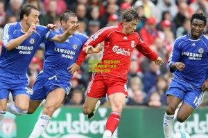 澳客电脑版-冰释前嫌！阿隆索伯纳乌两度拥抱皇马巨星 半年隔阂终消散